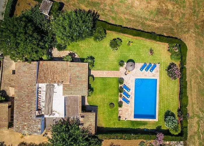 Relax In A Natural Environment Next To By Renthousing Villa